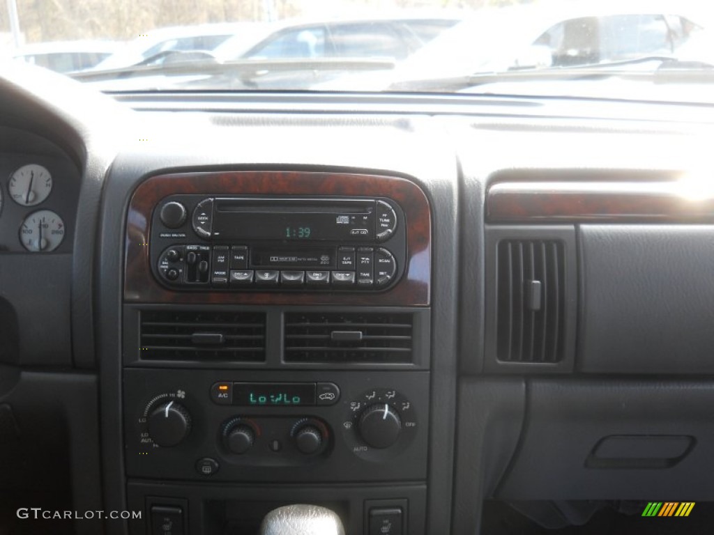 2004 Grand Cherokee Limited 4x4 - Graphite Metallic / Dark Slate Gray photo #21
