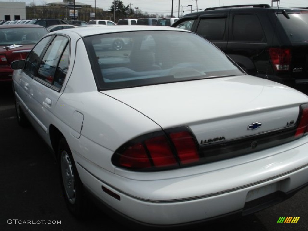 1995 Lumina LS - Bright White / Blue photo #6