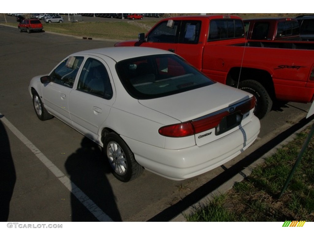 2000 Contour SE - Vibrant White / Greystone photo #3