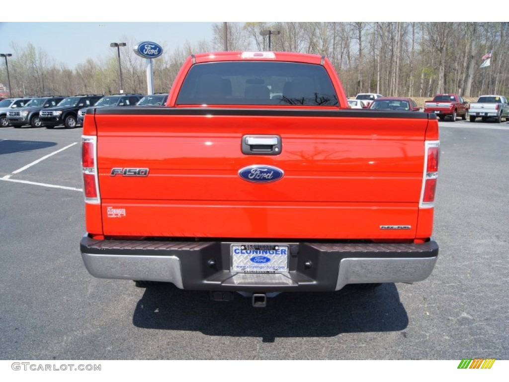 2012 F150 XLT SuperCab - Race Red / Steel Gray photo #4