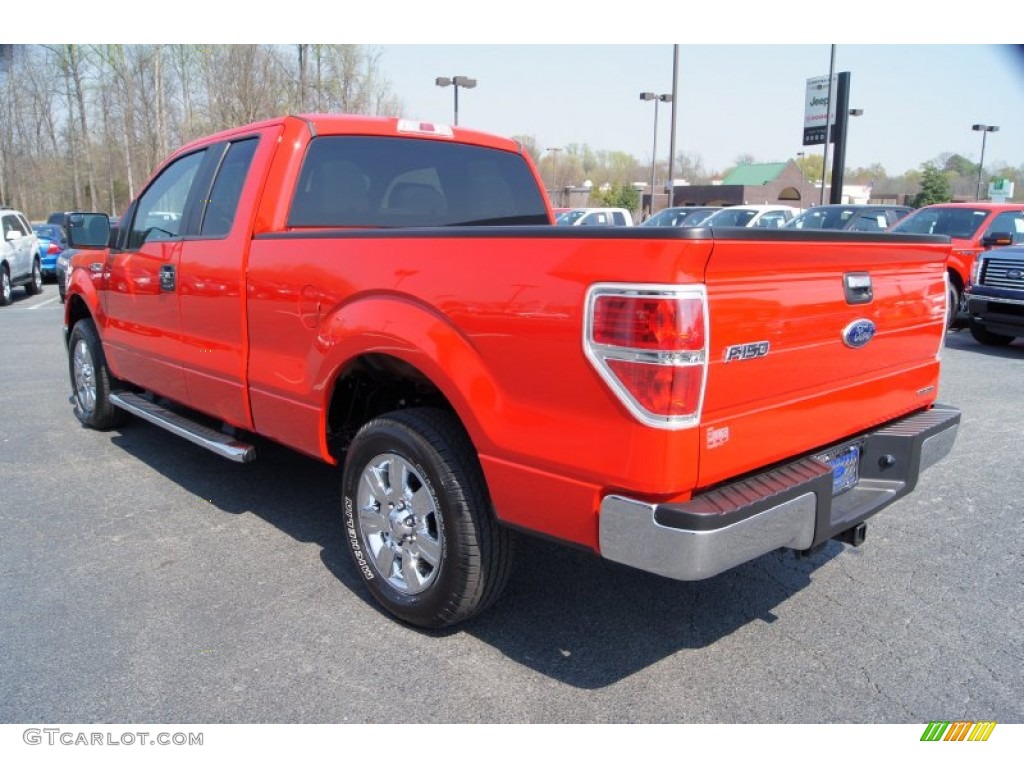 2012 F150 XLT SuperCab - Race Red / Steel Gray photo #36
