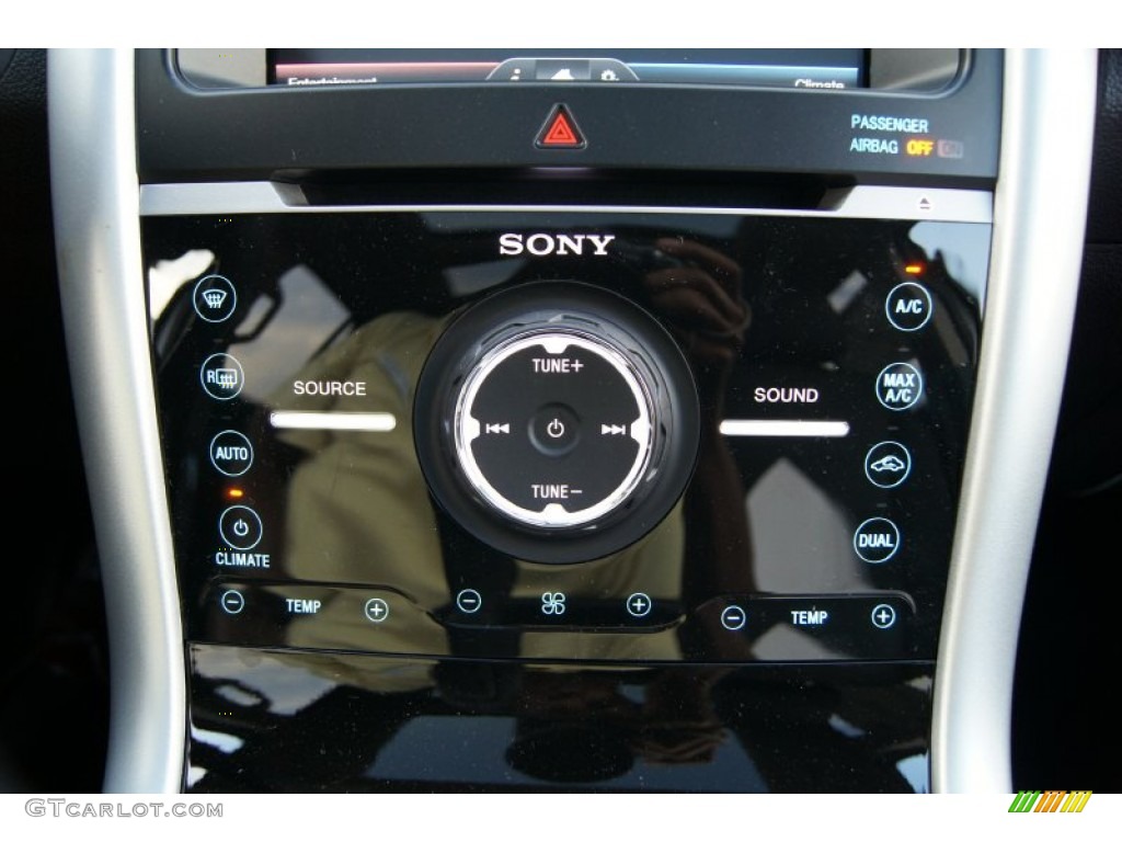 2012 Edge Limited - White Platinum Metallic Tri-Coat / Charcoal Black photo #33