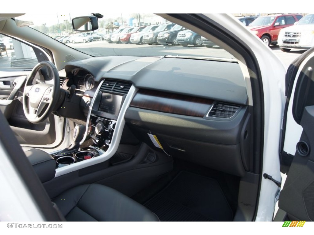 2012 Edge Limited AWD - White Platinum Metallic Tri-Coat / Charcoal Black photo #16