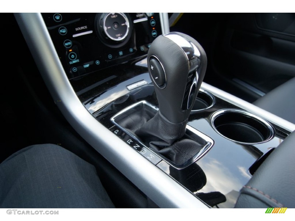 2012 Edge Limited AWD - White Platinum Metallic Tri-Coat / Charcoal Black photo #34