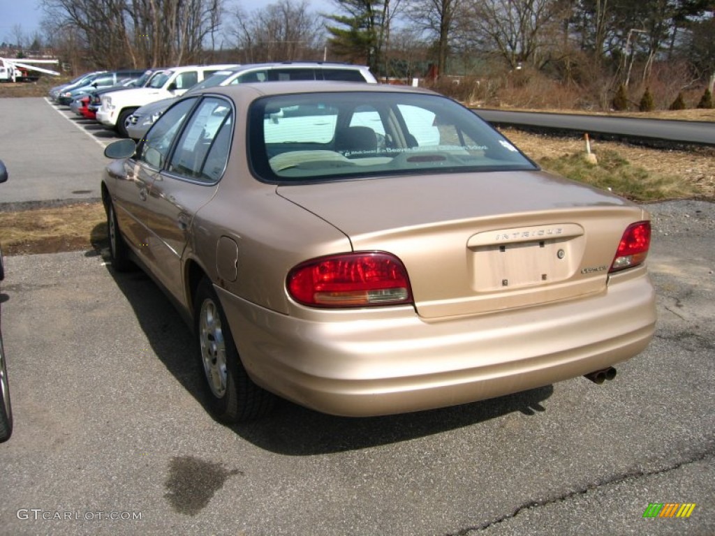 2002 Intrigue GL - Sandstone Metallic / Neutral photo #3