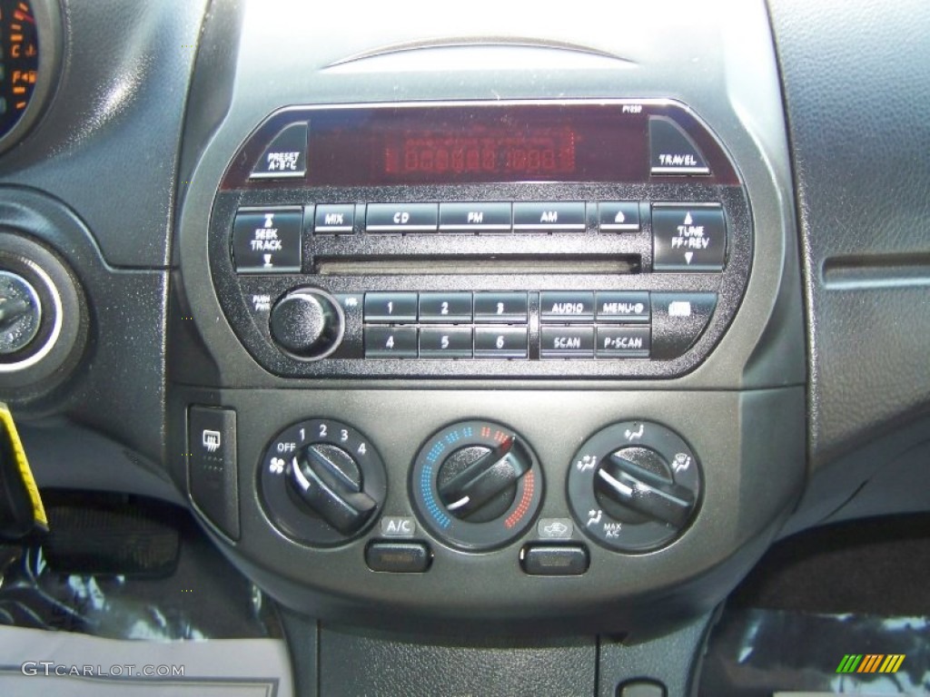 2002 Altima 3.5 SE - Super Black / Charcoal Black photo #8