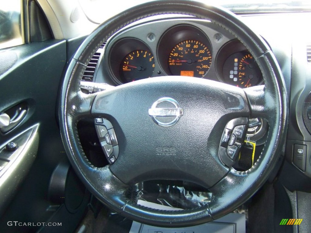 2002 Altima 3.5 SE - Super Black / Charcoal Black photo #20