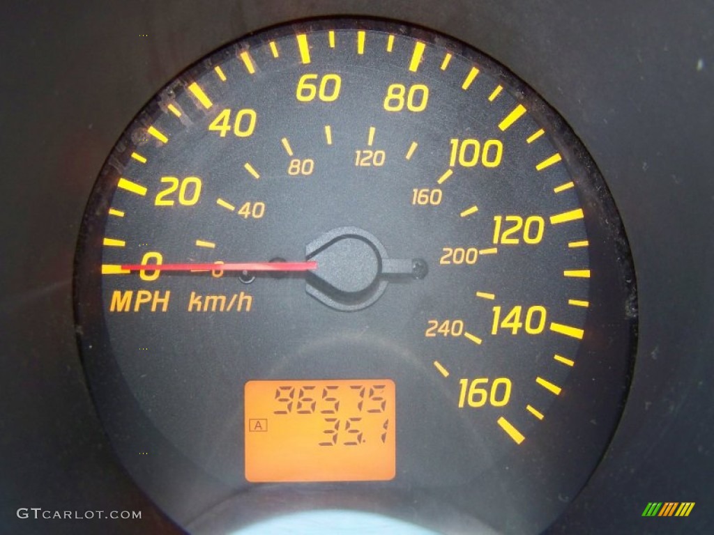 2002 Altima 3.5 SE - Super Black / Charcoal Black photo #22