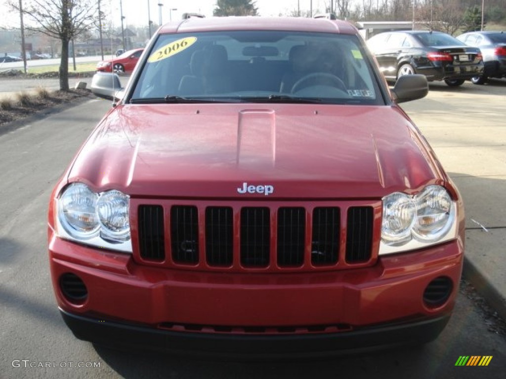 2006 Grand Cherokee Laredo 4x4 - Red Rock Crystal Pearl / Medium Slate Gray photo #3