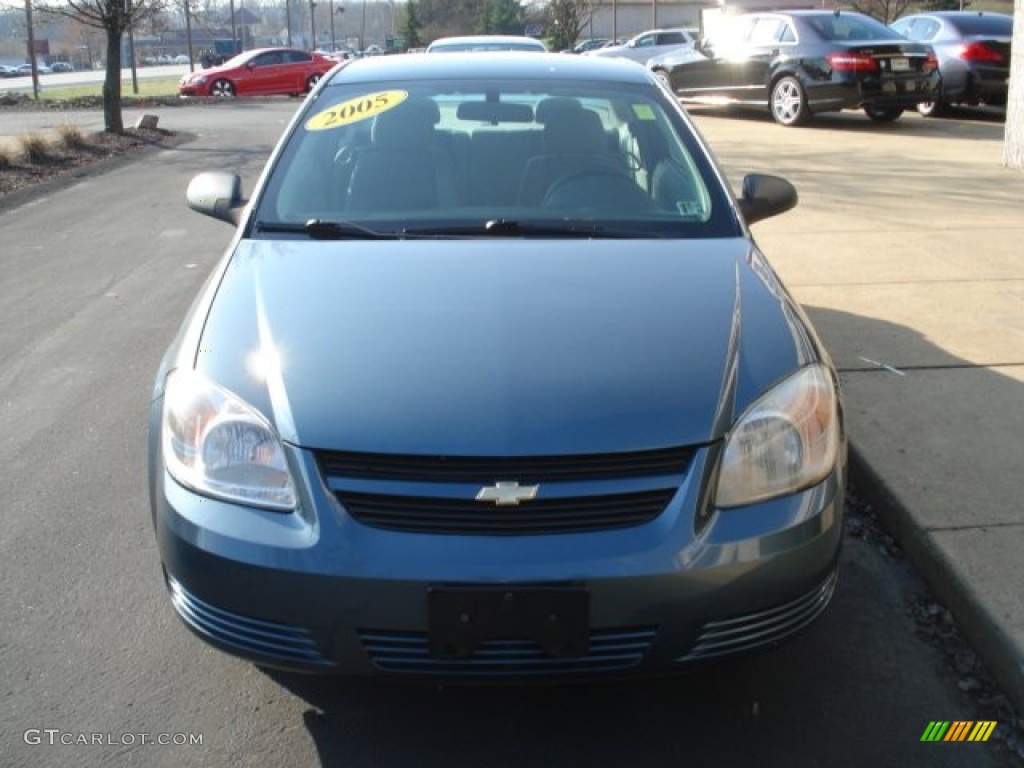 2005 Cobalt Coupe - Blue Granite Metallic / Gray photo #3