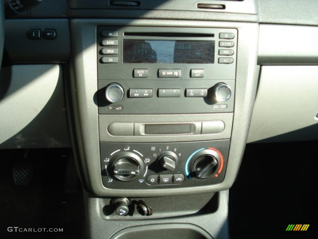 2005 Cobalt Coupe - Blue Granite Metallic / Gray photo #21