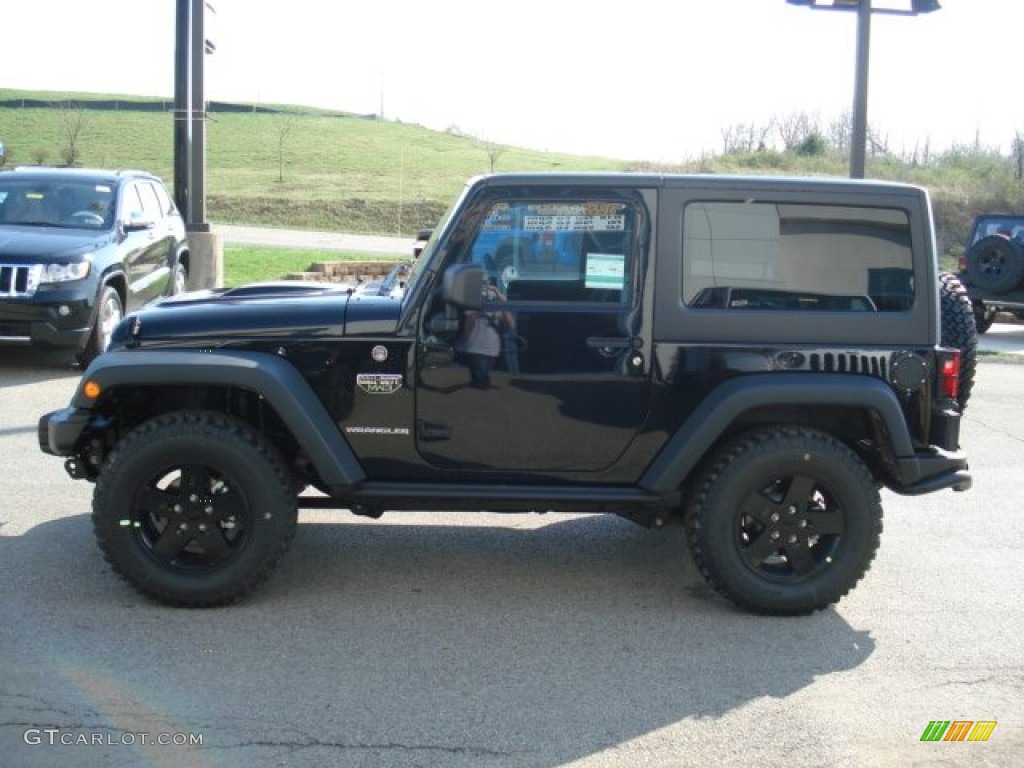 2012 Wrangler Call of Duty: MW3 Edition 4x4 - Black / Call of Duty: Black Sedosa/Silver French-Accent photo #5
