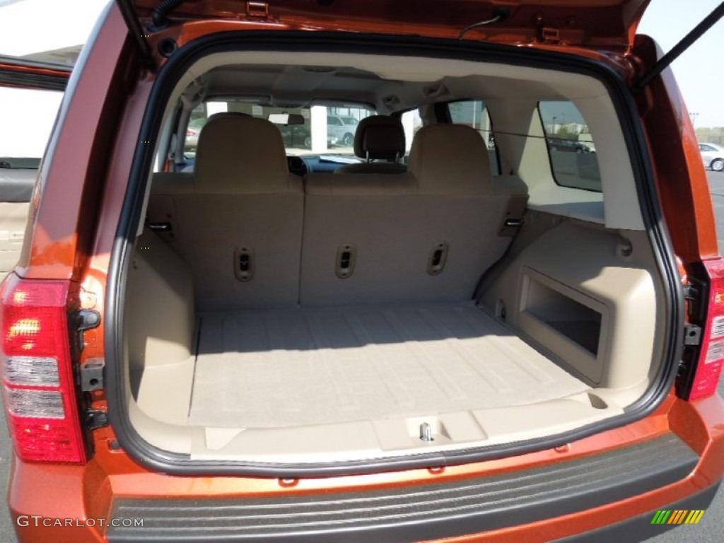 2012 Patriot Sport - Copperhead Orange Pearl / Dark Slate Gray/Light Pebble Beige photo #16