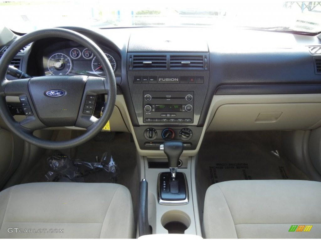 2008 Ford Fusion SE V6 Medium Light Stone Dashboard Photo #62660634