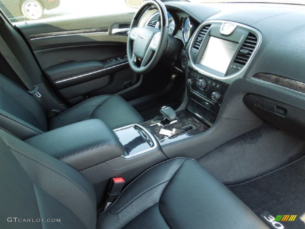 2012 300 Limited - Bright Silver Metallic / Black photo #24