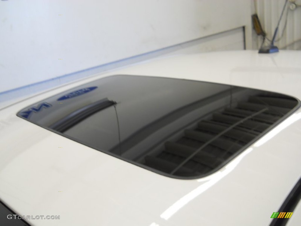 2010 Fusion SEL V6 AWD - White Platinum Tri-coat Metallic / Camel photo #4
