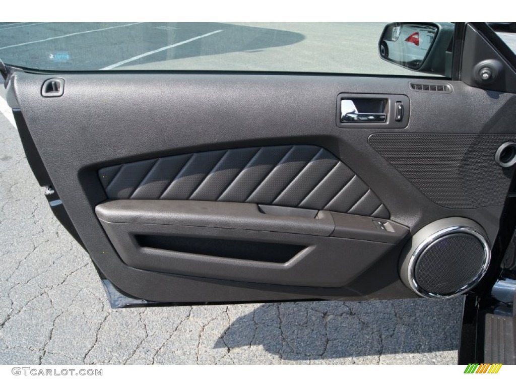 2013 Ford Mustang V6 Premium Coupe Charcoal Black Door Panel Photo #62664839