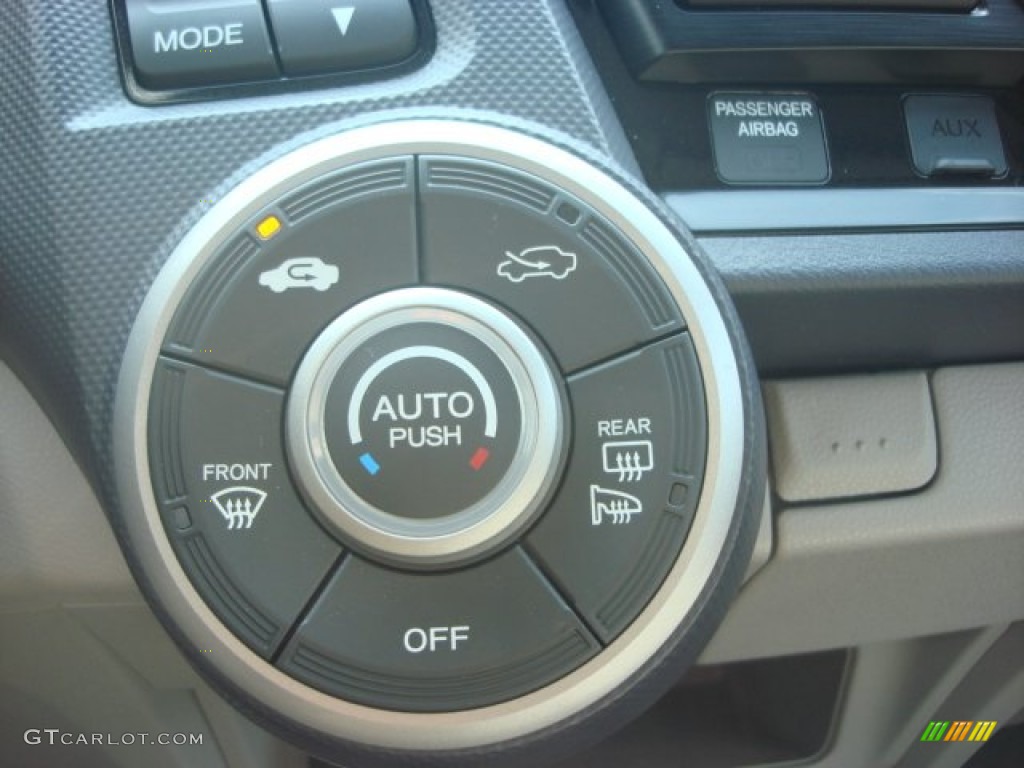 2010 Honda Insight Hybrid EX Controls Photo #62666692