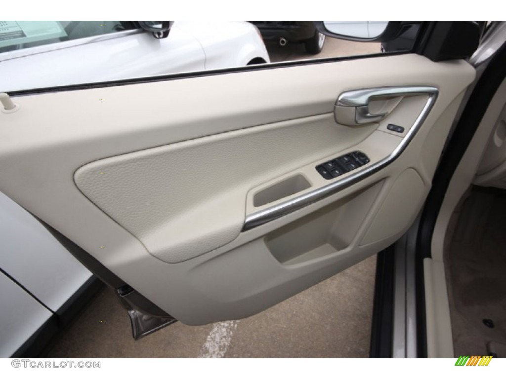 2012 Volvo XC60 3.2 Sandstone Door Panel Photo #62673647