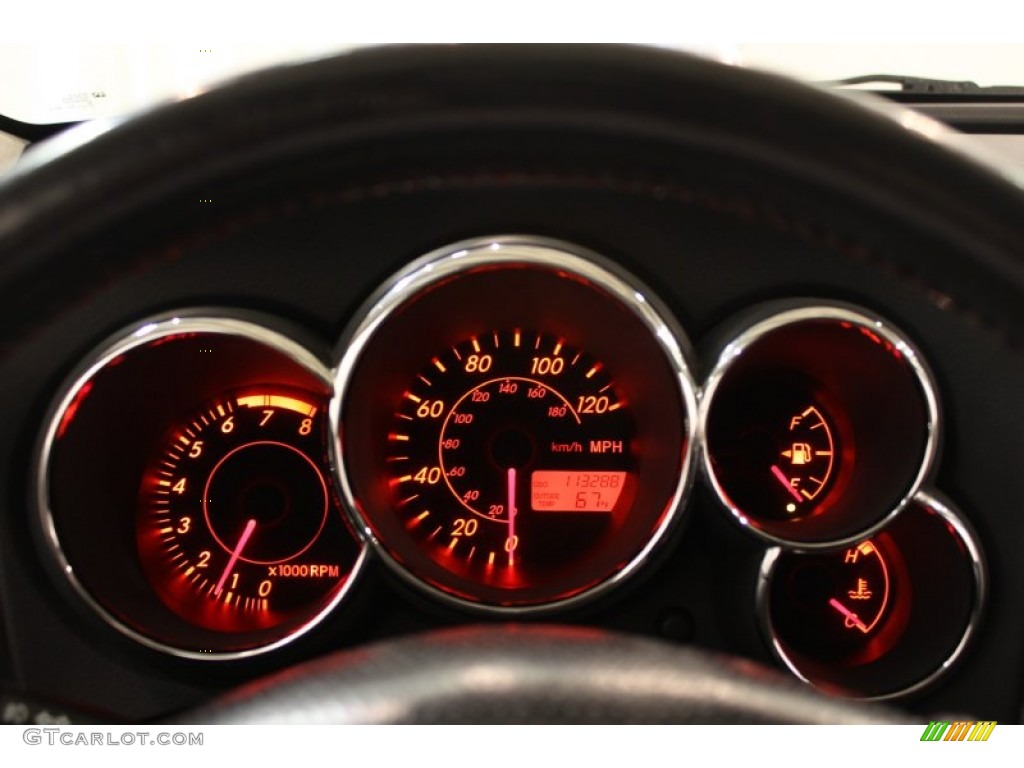 2003 Toyota Matrix XR Gauges Photos