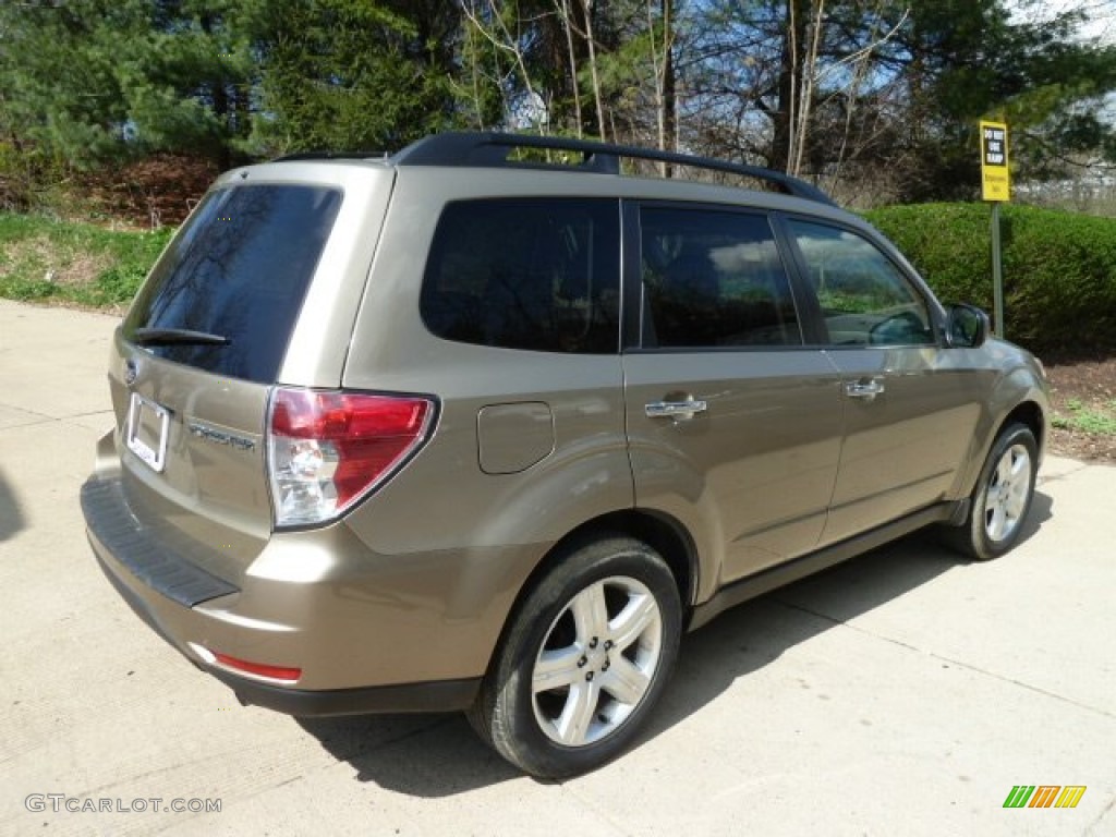 2009 Forester 2.5 X Premium - Topaz Gold Metallic / Black photo #3