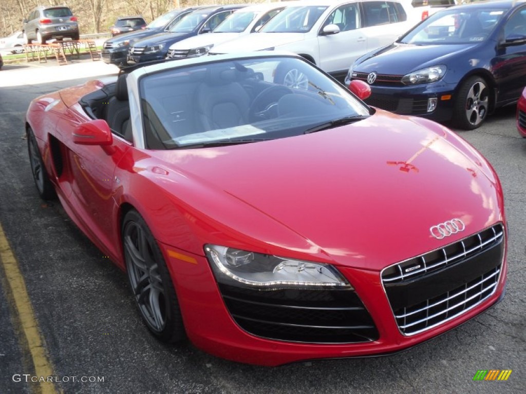 2011 R8 Spyder 5.2 FSI quattro - Brilliant Red / Black Fine Nappa Leather photo #3