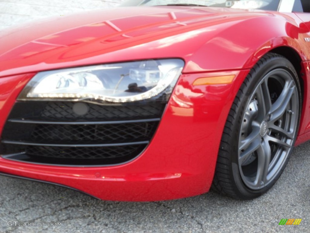 2011 R8 Spyder 5.2 FSI quattro - Brilliant Red / Black Fine Nappa Leather photo #9