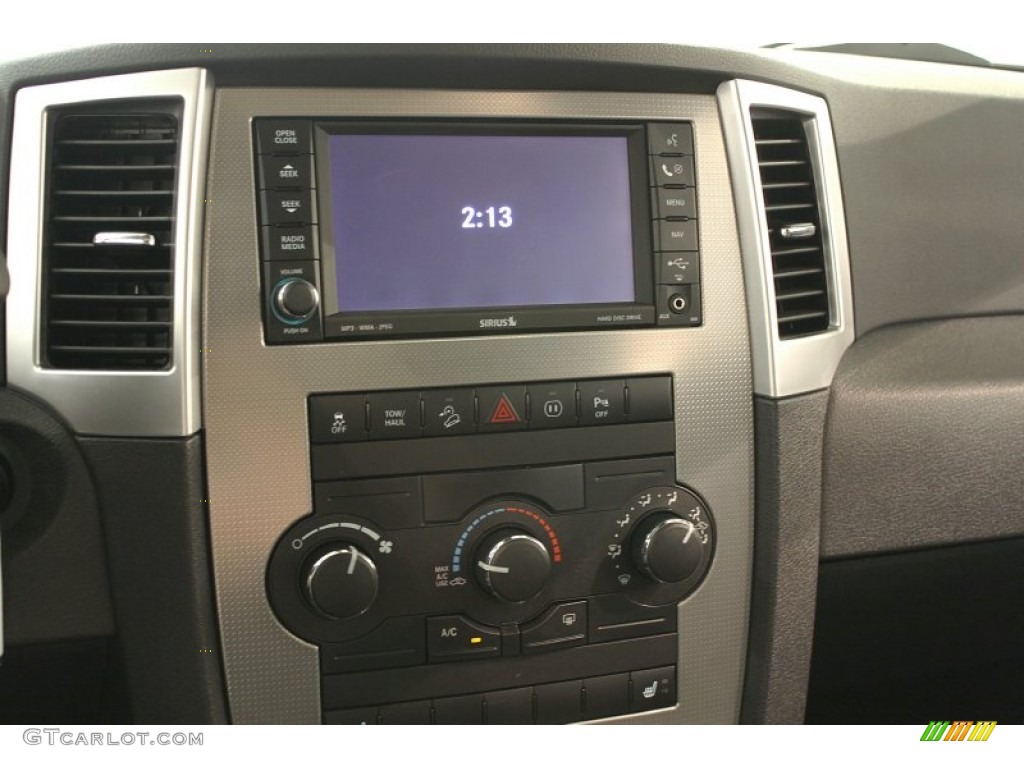 2010 Jeep Grand Cherokee Laredo 4x4 Controls Photo #62678687