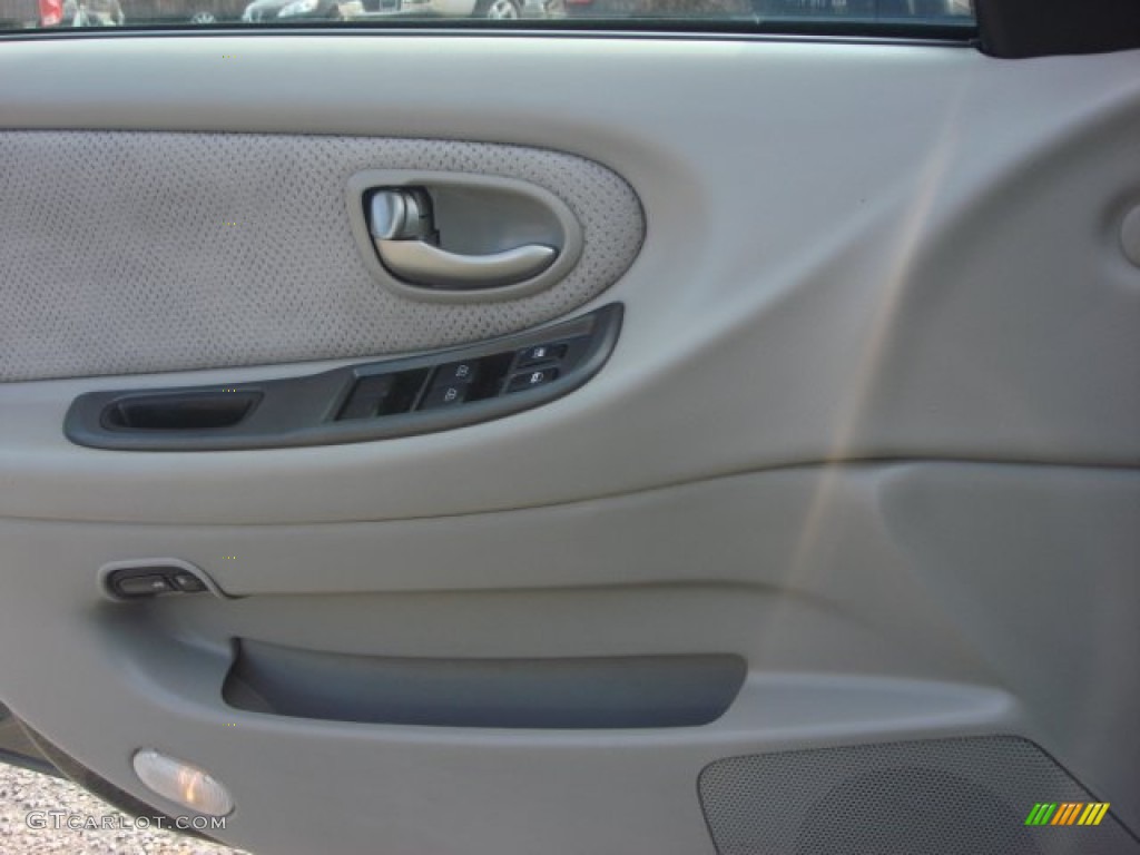 2003 Maxima SE - Gray Lustre / Frost photo #13