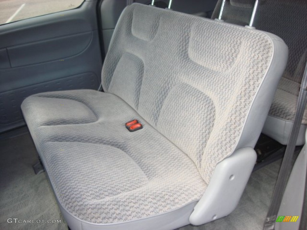 2000 Voyager  - Patriot Blue Pearl / Mist Gray photo #10