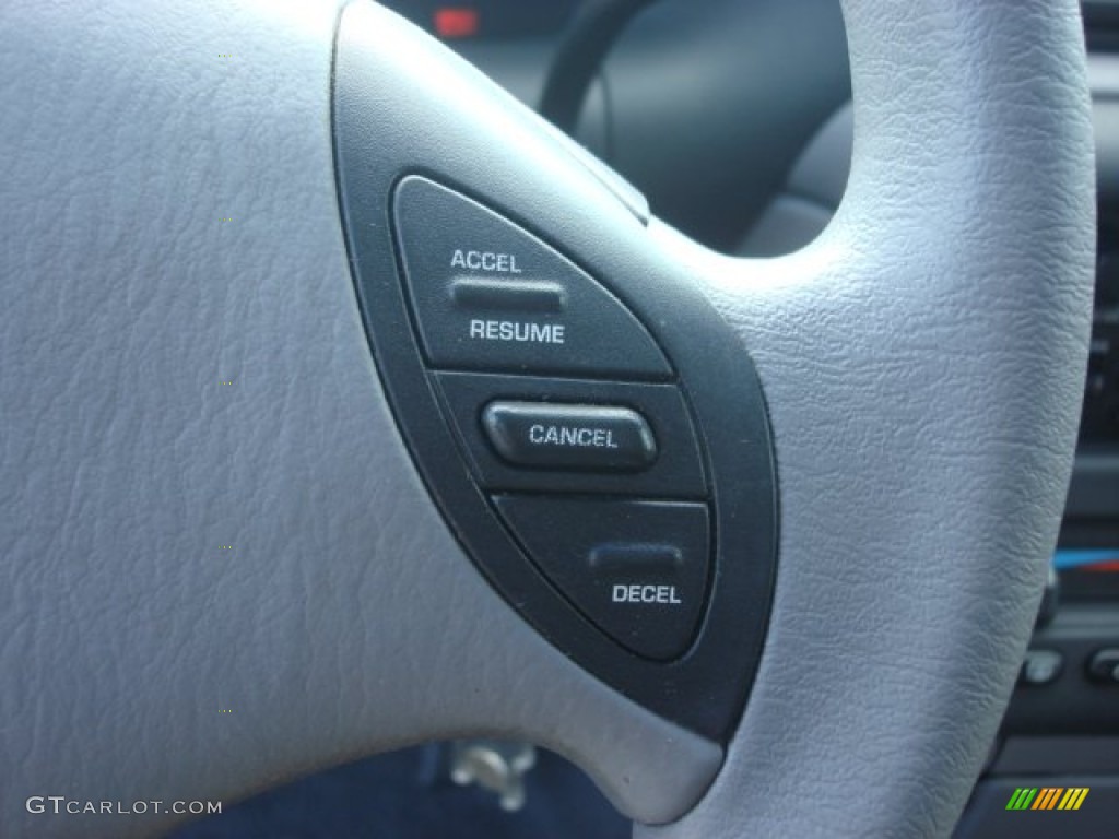 2000 Voyager  - Patriot Blue Pearl / Mist Gray photo #17