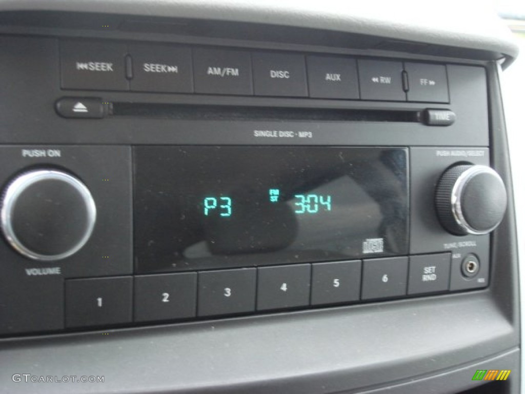 2010 Dodge Grand Caravan SE Audio System Photos