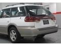 Glacier White - Legacy Outback Wagon Photo No. 25