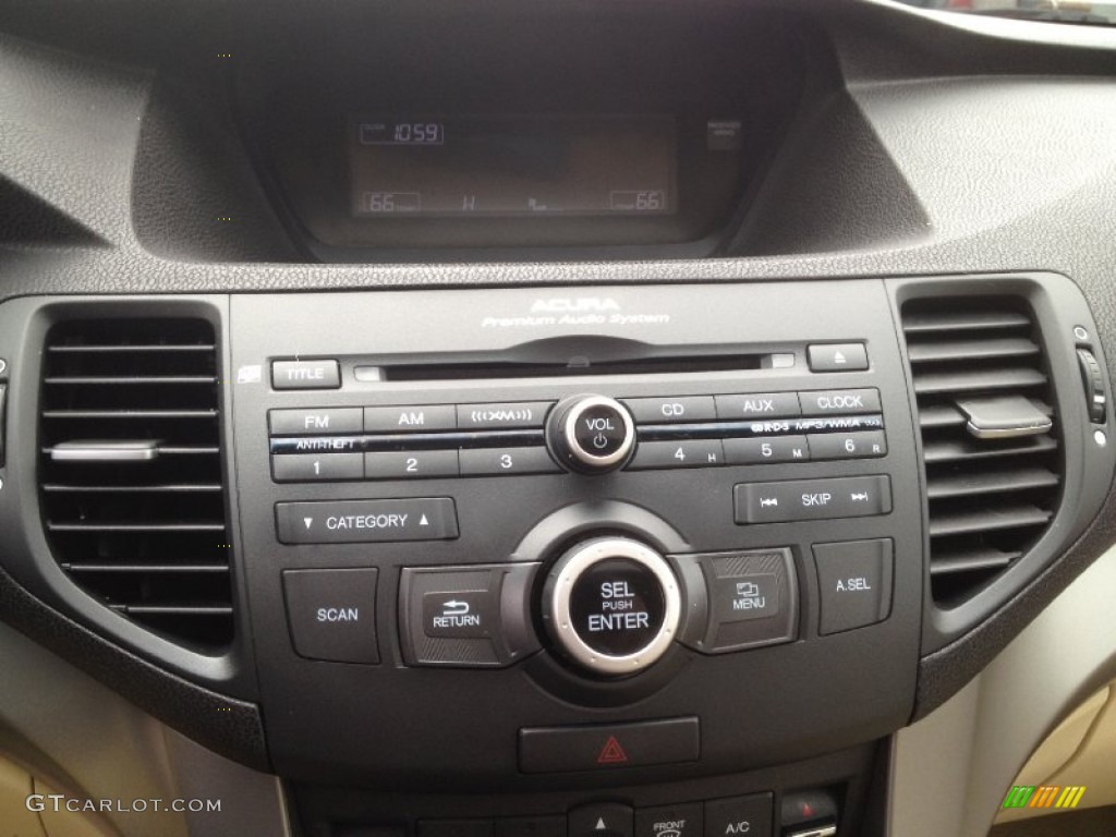 2010 Acura TSX Sedan Controls Photo #62682584