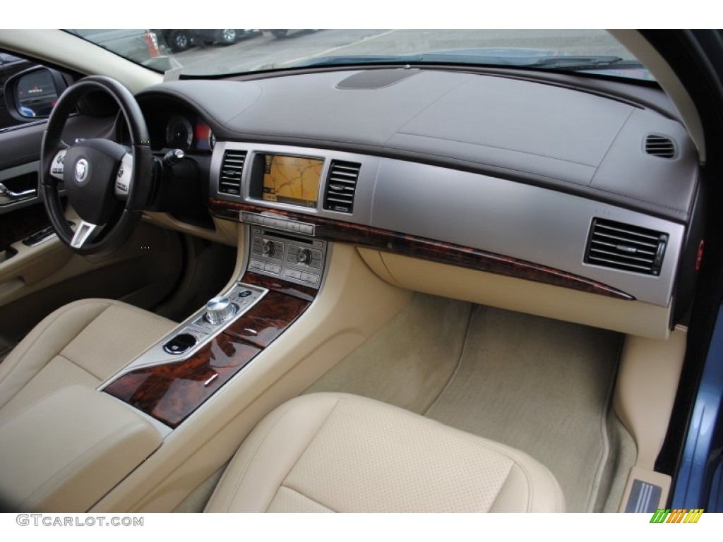 2009 Jaguar XF Luxury Barley/Truffle Dashboard Photo #62683023