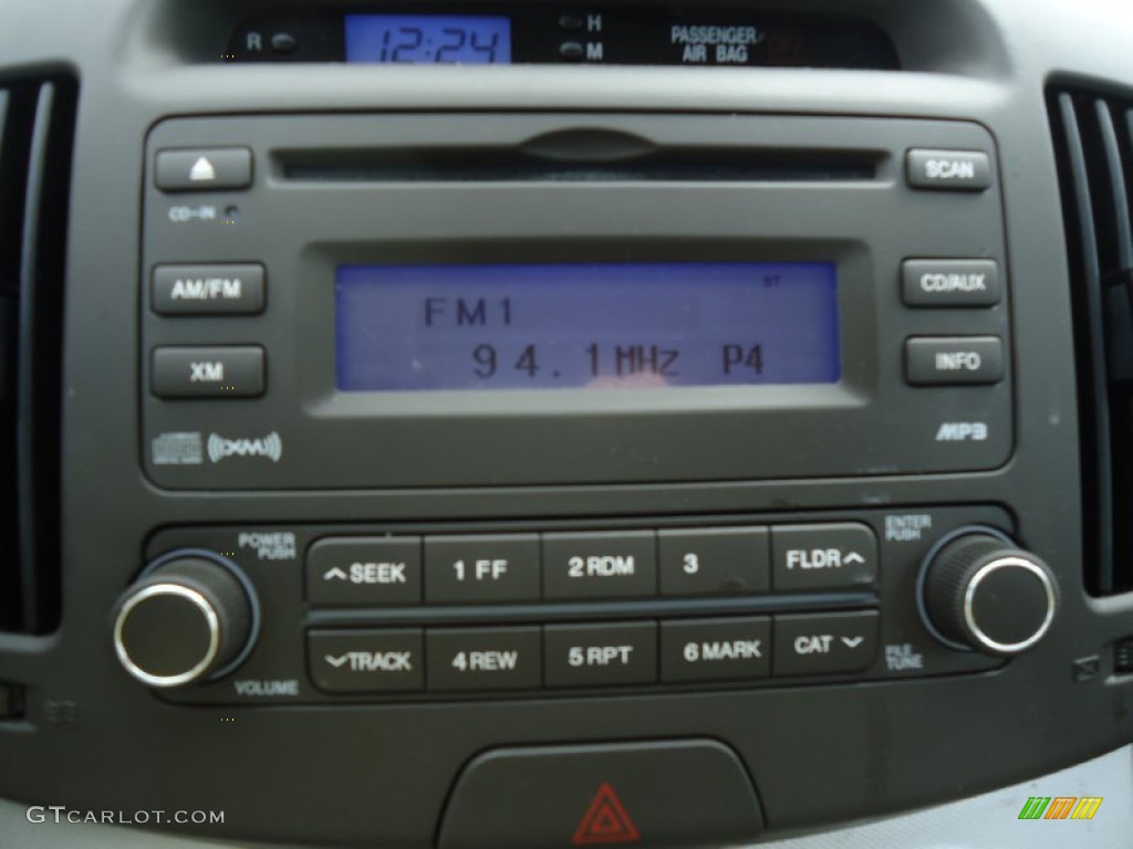 2008 Hyundai Elantra GLS Sedan Audio System Photos