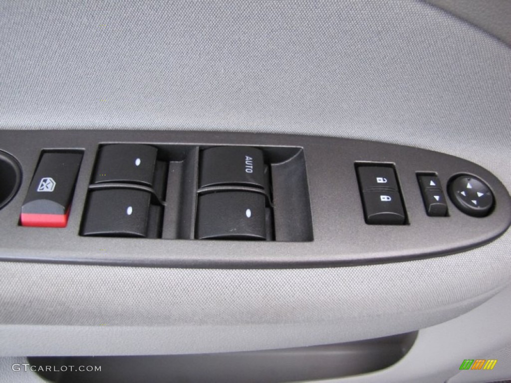 2008 Chevrolet Cobalt LT Sedan Controls Photo #62686655