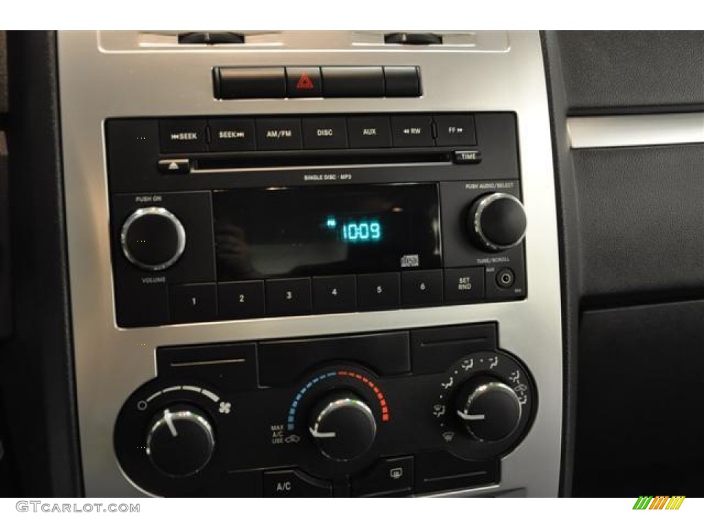 2010 Dodge Charger SE Audio System Photos
