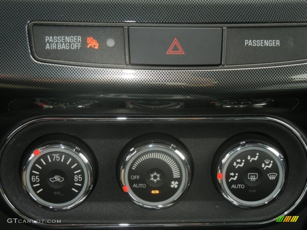 2011 Mitsubishi Lancer Sportback GTS Controls Photos
