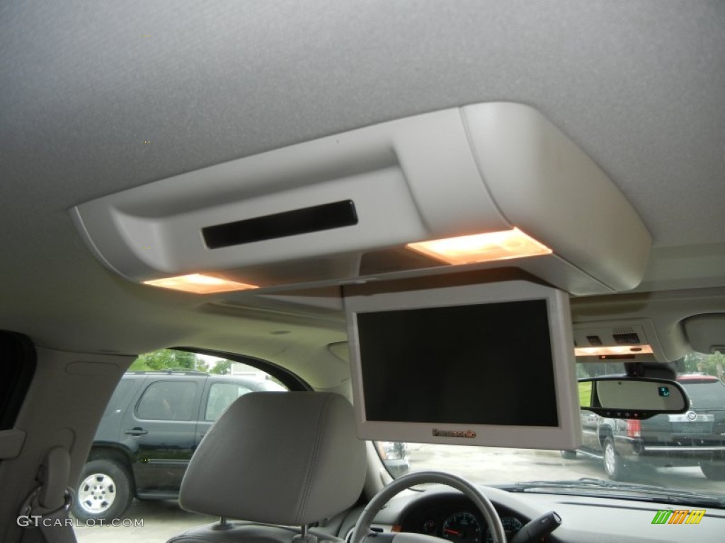 2008 Suburban 1500 LTZ - Black / Light Titanium/Dark Titanium photo #11