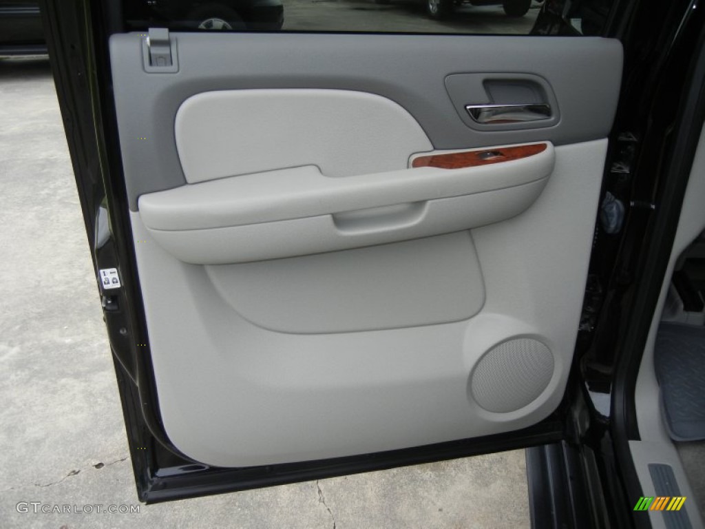 2008 Suburban 1500 LTZ - Black / Light Titanium/Dark Titanium photo #16