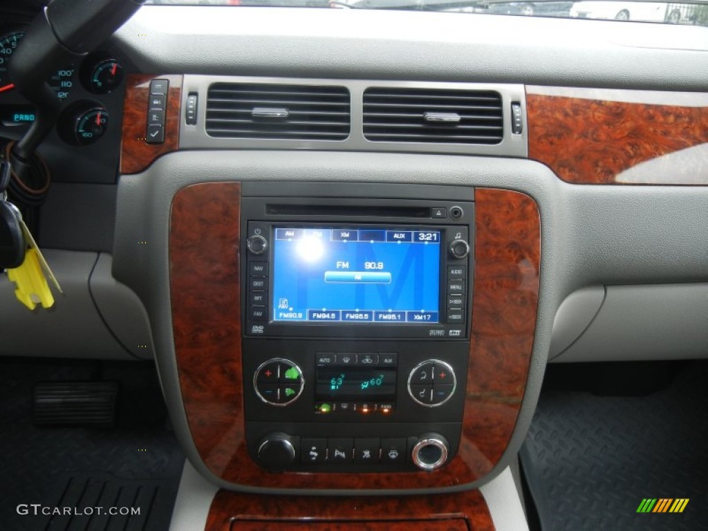 2008 Suburban 1500 LTZ - Black / Light Titanium/Dark Titanium photo #22