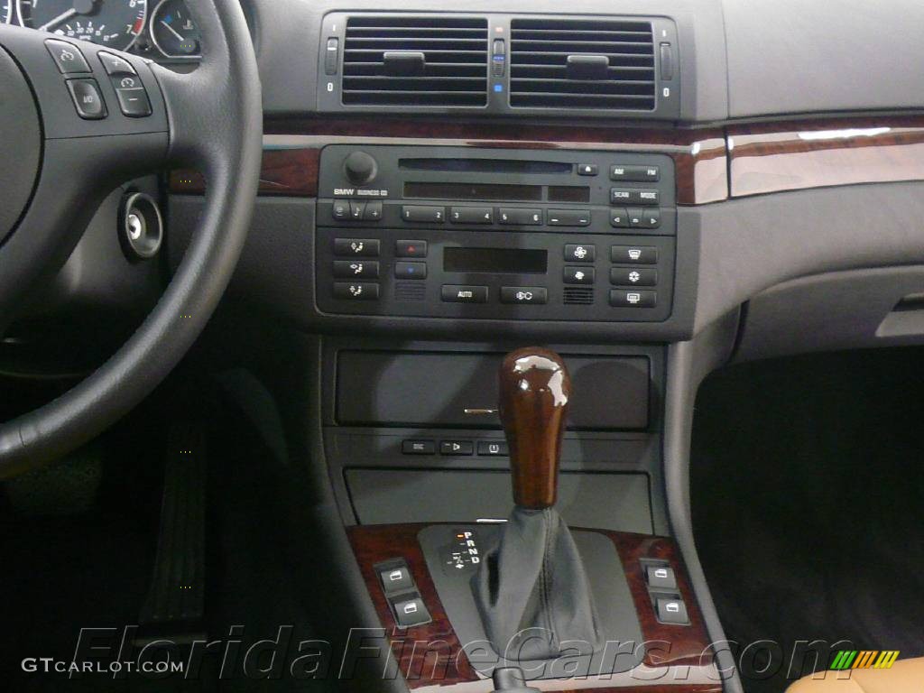 2005 3 Series 330i Coupe - Alpine White / Sand photo #15