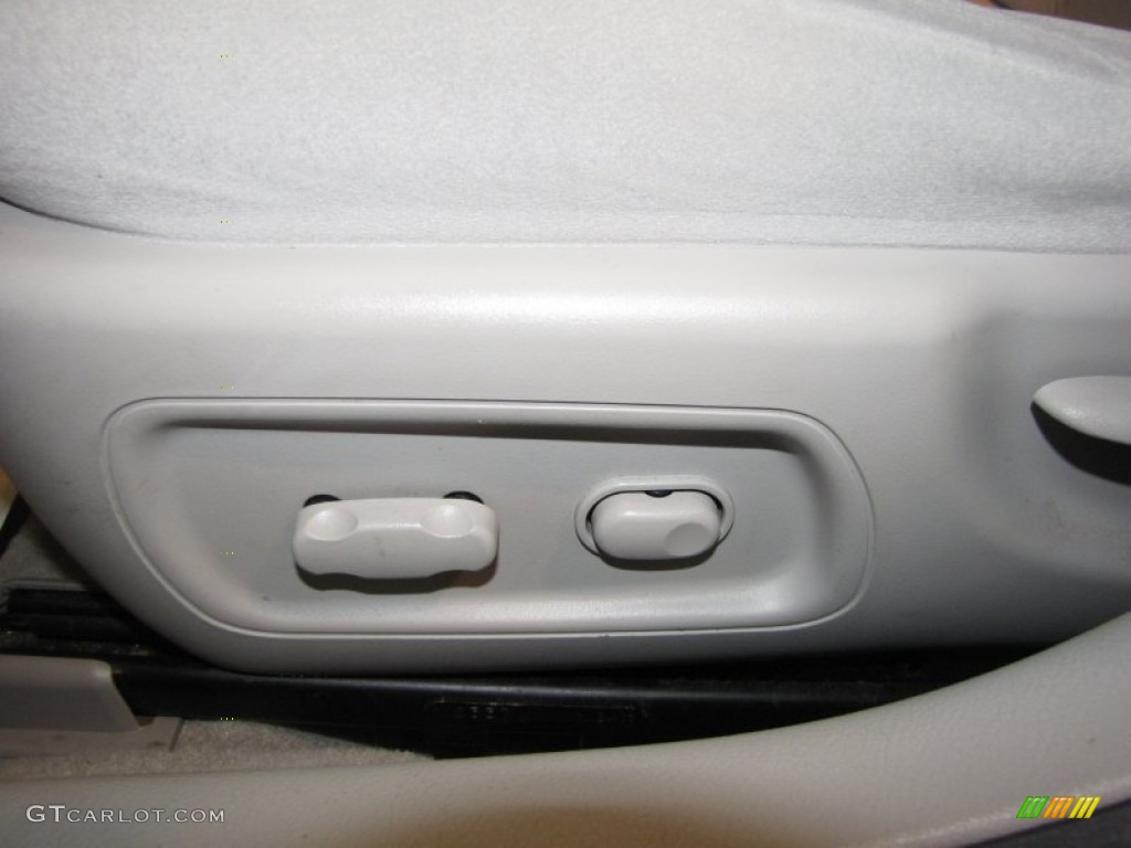 2008 LaCrosse CX - Platinum Metallic / Titanium photo #16