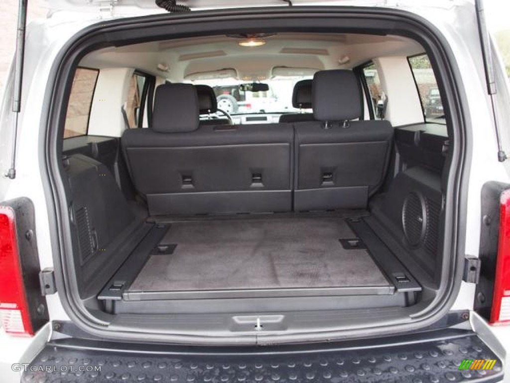 2010 Dodge Nitro SXT 4x4 Trunk Photo #62692067