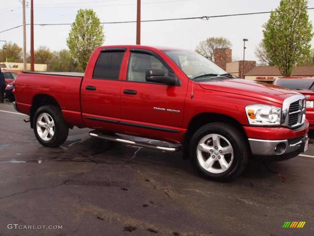 2007 Ram 1500 Big Horn Edition Quad Cab 4x4 - Inferno Red Crystal Pearl / Medium Slate Gray photo #2