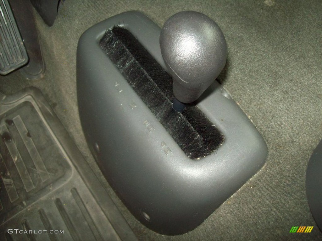 2004 Silverado 1500 LS Extended Cab 4x4 - Dark Gray Metallic / Dark Charcoal photo #24
