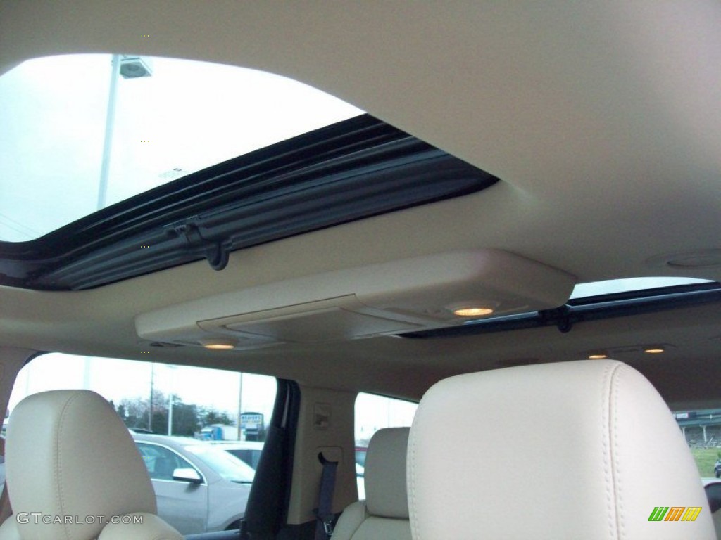 2012 Chevrolet Traverse LTZ AWD Sunroof Photo #62694041