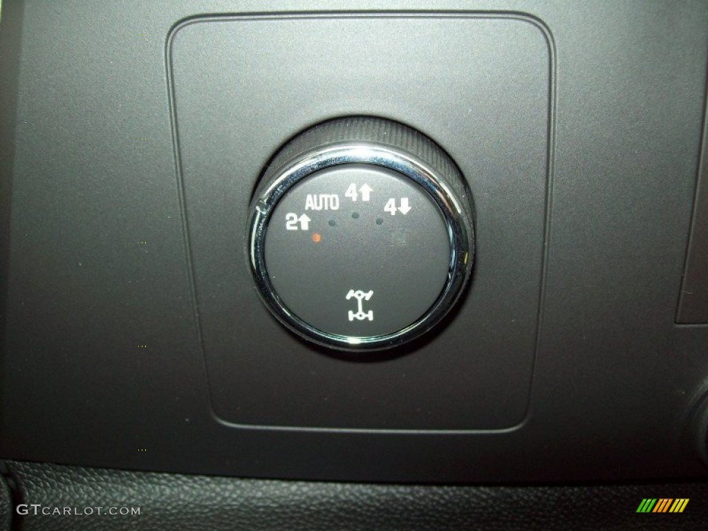 2012 Chevrolet Silverado 1500 LT Extended Cab 4x4 Controls Photo #62694845