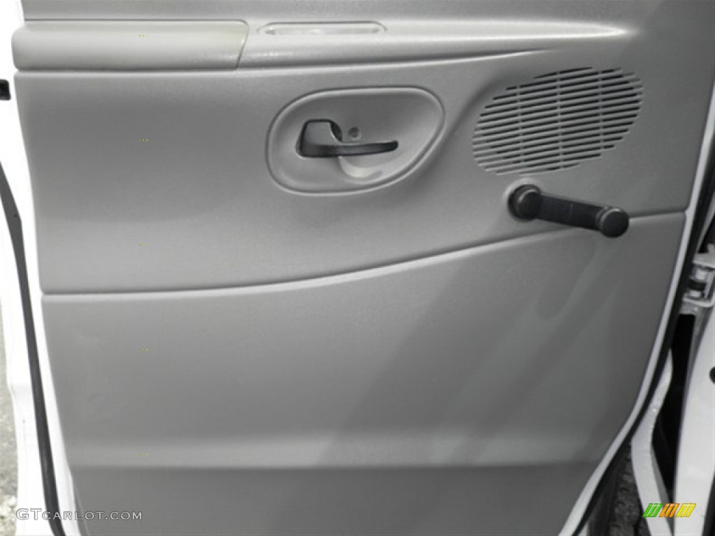 2007 E Series Van E150 Commercial - Oxford White / Medium Flint Grey photo #21
